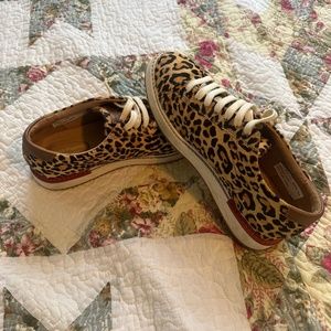 Hush puppies calf skin